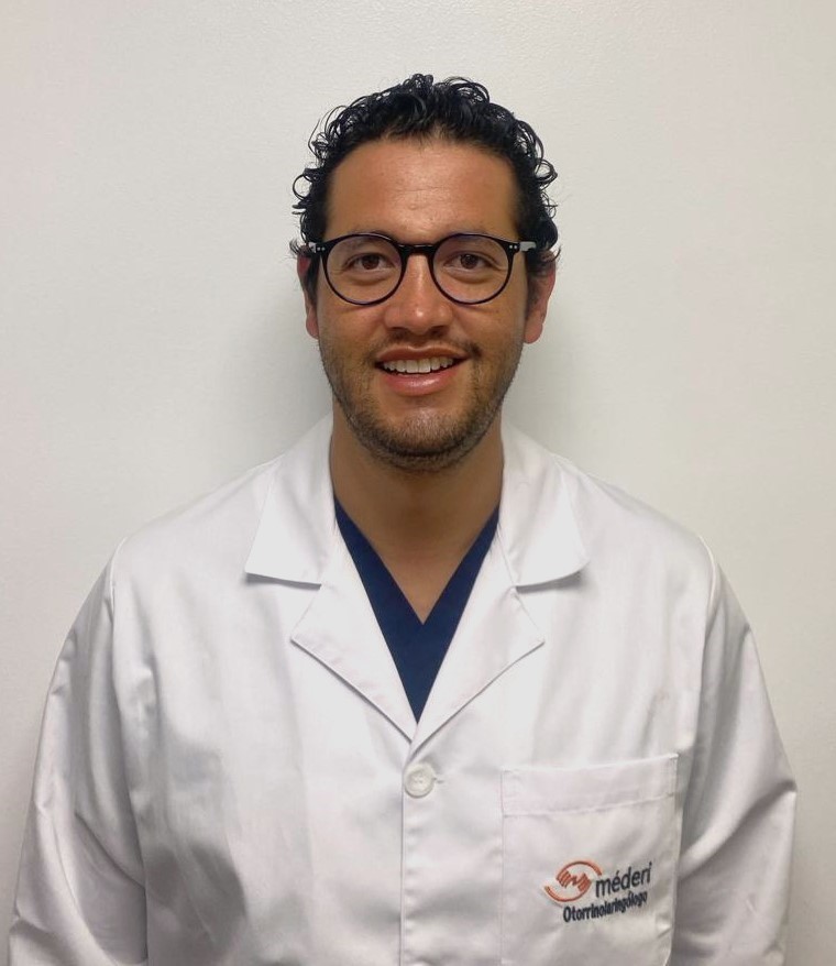 dr-juan-carlos-avellaneda-otorrinolaringologia.jpeg