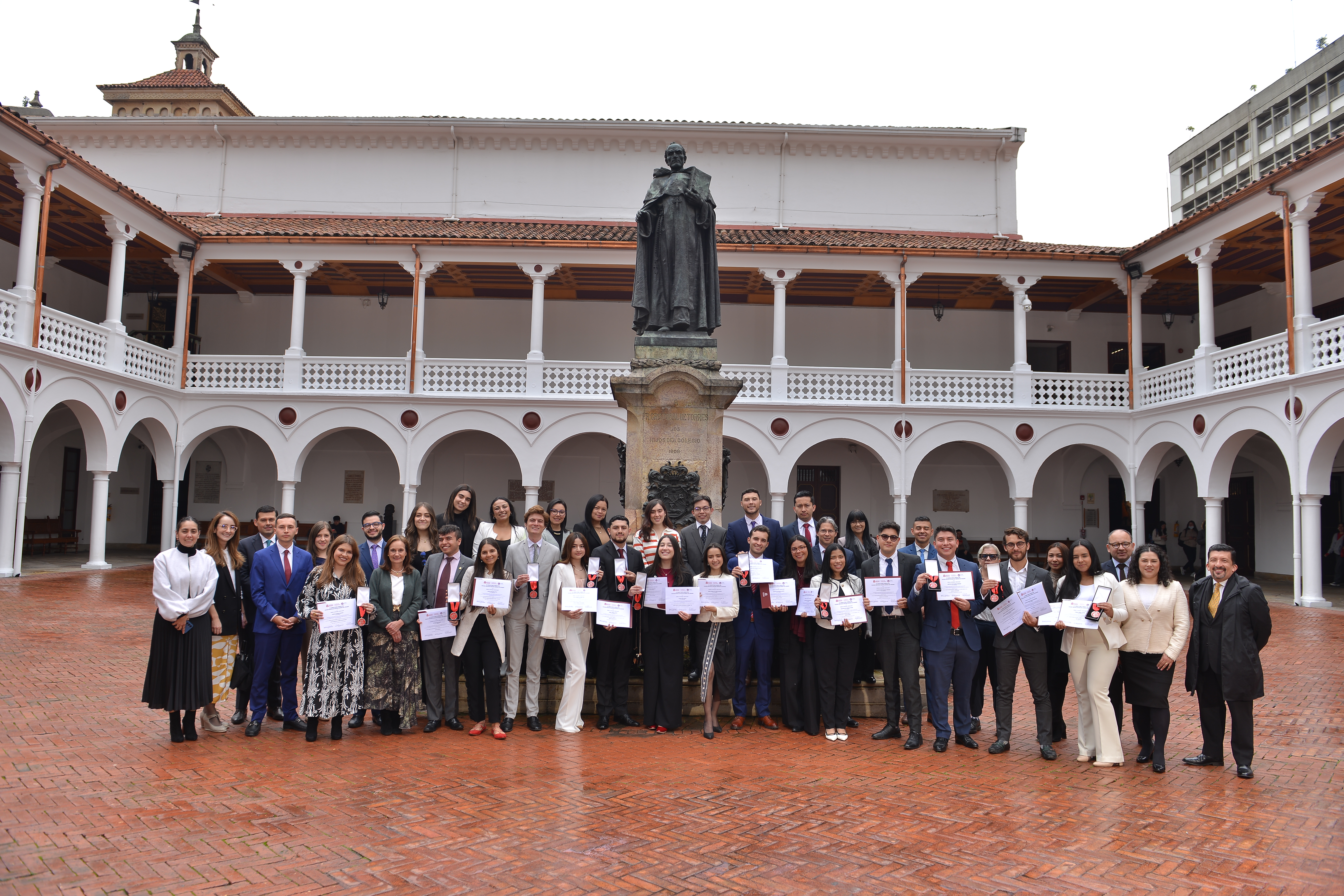  #OrgulloJuris – Premios Carlos Alzate 2024-2