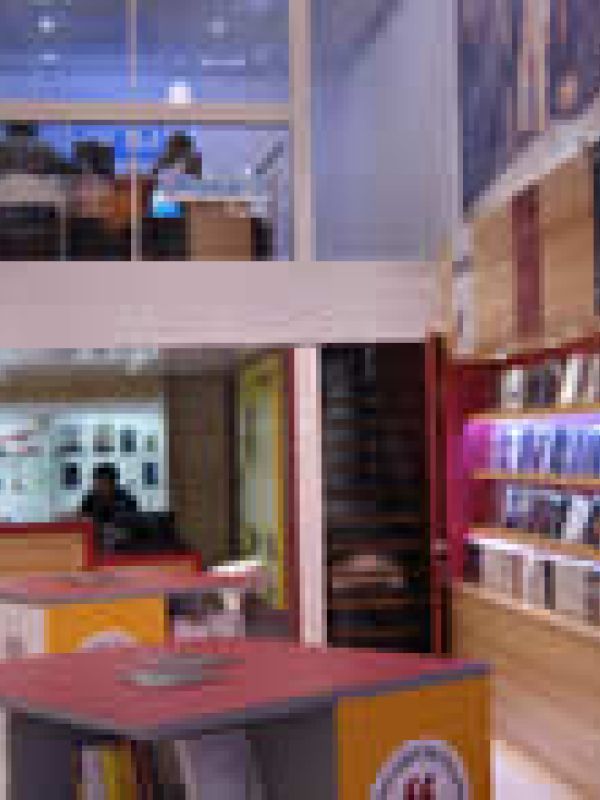 Multiculturalismo - Noticia URosario en la Feria Internacional del Libro de Bogotá