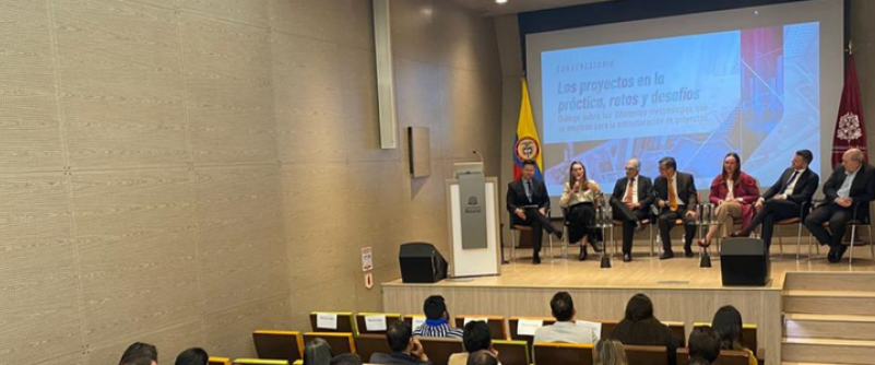 LANZAMIENTO DE MAESTRIA