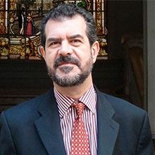 Dr. Felipe González Morales