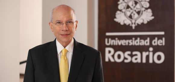 Mensaje-del-Dr-Gustavo-Quintero-a-la-comunidad-Rosarista