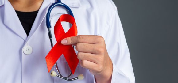 ¿Por qué es importante seguir educando a los jóvenes sobre el VIH-SIDA?