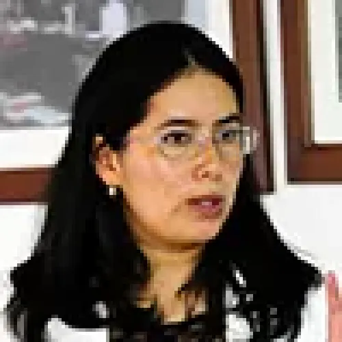 Claudia Cortés - Consiliaria | Universidad del Rosario